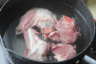 清热祛湿沙葛猪骨汤的做法步骤:3