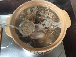 猪舌茶树菇汤的做法步骤:7