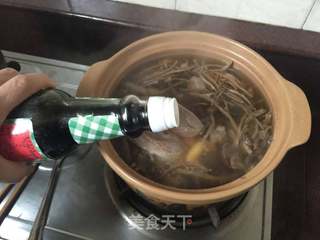 猪舌茶树菇汤的做法步骤:8