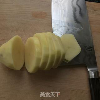 狼牙土豆的做法步骤：1