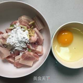 菠萝咕噜肉的做法步骤:3