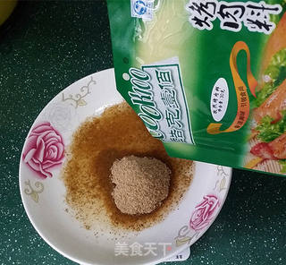 孜然香料烤翅根的做法步骤:2