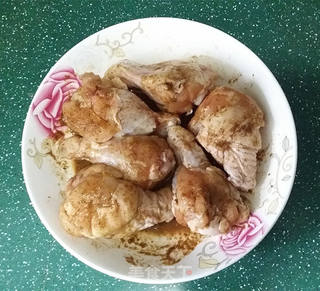 孜然香料烤翅根的做法步骤:3