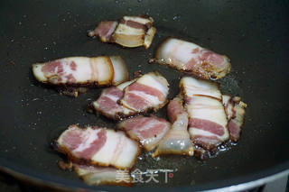 蚕豆炒腊肉的做法步骤:8