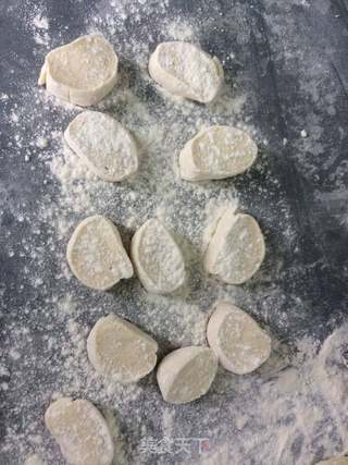 猪肉白菜水饺的做法步骤:7