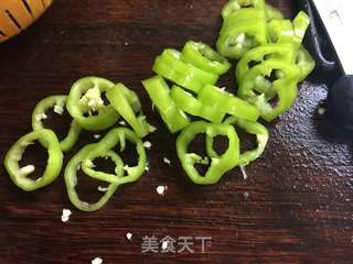干煎三文鱼配时蔬的做法步骤:7