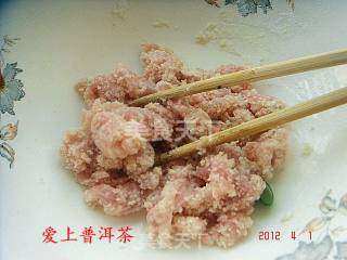 菠萝咕老肉的做法步骤:2