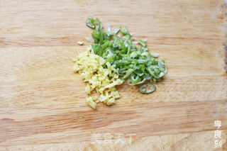 【吃一道红楼梦】豆腐皮包子的做法步骤:4
