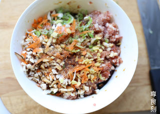【吃一道红楼梦】豆腐皮包子的做法步骤:7