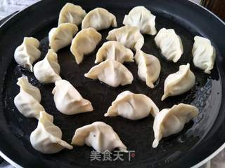 #春食野菜香#荠菜煎饺的做法步骤:4