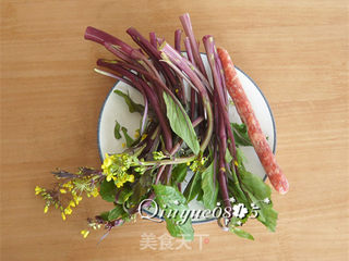 腊肠紫菜苔的做法步骤：1