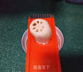 莲藕猪肉珍珠丸的做法步骤:4