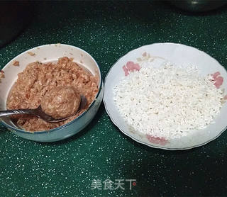 莲藕猪肉珍珠丸的做法步骤：6