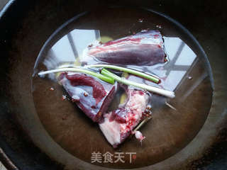 酱香卤牛健的做法步骤:2