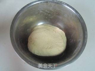 包菜肉片炒猫耳朵的做法步骤:2