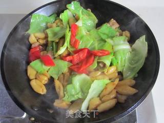 包菜肉片炒猫耳朵的做法步骤:13