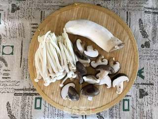 自制健康蘑菇味精的做法步骤:2