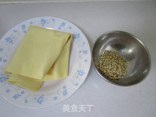 #春食野菜香#马兰头松仁百叶卷的做法步骤:2
