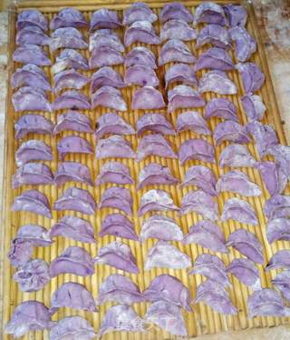 #春食野菜香#紫薯蒲公英猪肉馅蒸饺的做法步骤:8
