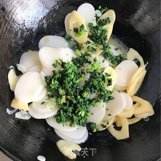 #春食野菜香# 荠菜春笋炒年糕的做法步骤:9