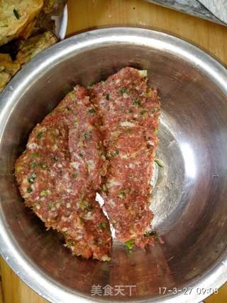 #春食野菜香#紫薯蒲公英猪肉馅蒸饺的做法步骤:3
