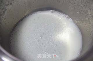 萨瓦林模戚风蛋糕(八寸)的做法步骤:3