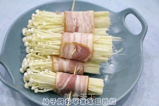 金针菇培根卷的做法步骤:3
