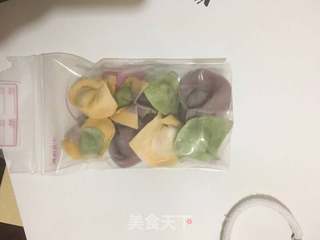 彩色馄饨的做法步骤:5