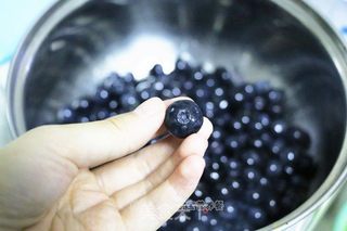 蓝莓果酱的做法步骤:2