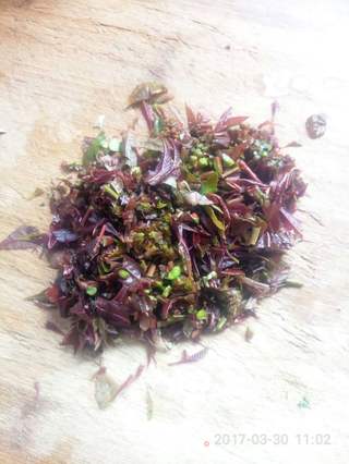 ＃春食野菜香＃香椿腊肠 爱 米饭的做法步骤：1