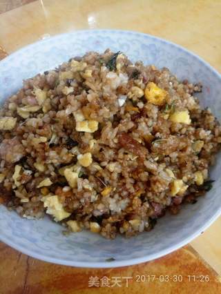 ＃春食野菜香＃香椿腊肠 爱 米饭的做法步骤：7