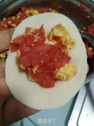 西红柿水饺的做法步骤:11