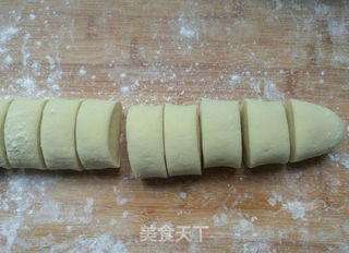 清高蝴蝶小馒头的做法步骤:4