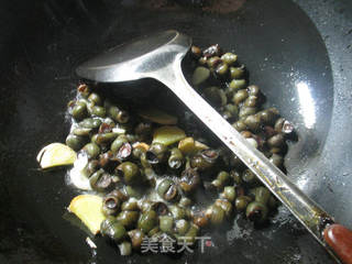 沙茶酱蛳螺 的做法步骤：4