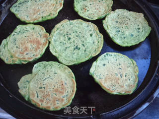 穿心莲鸡蛋饼的做法步骤:9