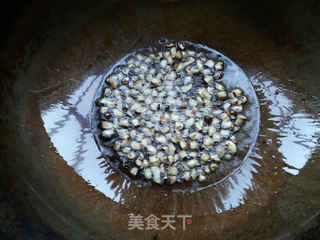 虾仁鸡蛋炒饭的做法步骤:6