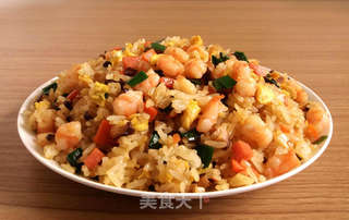 虾仁鸡蛋炒饭的做法步骤:11