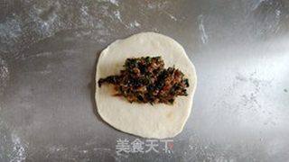 #春食野菜香#荠菜肉包的做法步骤:11