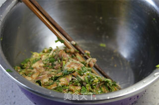 #春食野菜香#野香芹煎饺的做法步骤：3