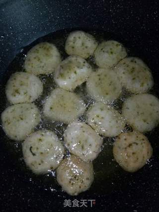 #春食野菜香#清明花粑粑的做法步骤：8