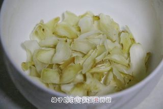 #红糖桃胶皂角米百合银耳红枣羹的做法图解8