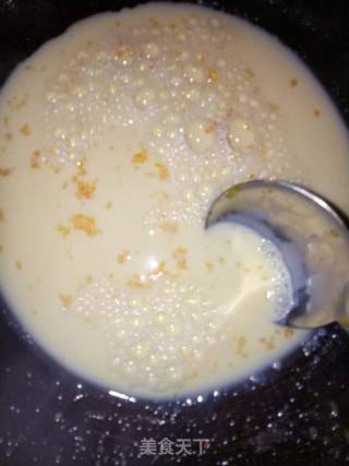 小鸡蛋.酸奶草莓冰淇淋的做法步骤:4
