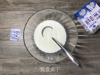 香蕉芒果思慕雪-来自杯中的健康饮品的做法步骤：2