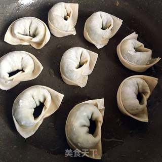 #春食野菜香#香煎荠菜馄饨的做法步骤：10