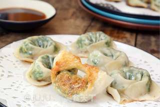 #春食野菜香#香煎荠菜馄饨的做法步骤：13