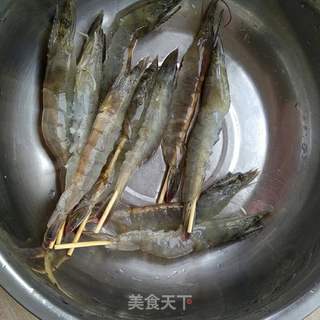 #第四届烘焙大赛暨是爱吃节#蒜蓉烤虾的做法步骤:4