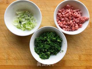 #春食野菜香# 荠菜黄金蛋炒饭的做法步骤:2