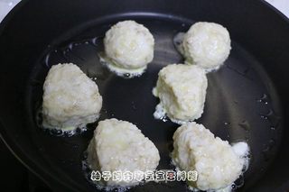 芝士蛋煎饭团的做法步骤:7