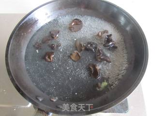 木耳樱桃萝卜拌花菜的做法步骤:3