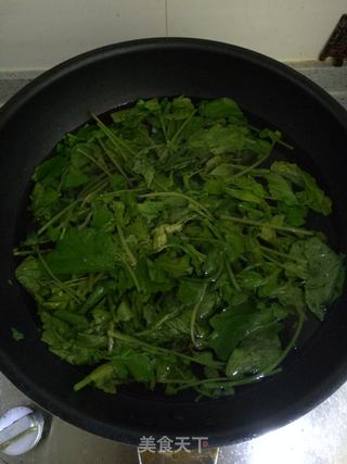 #春食野菜香#萝卜缨拌腐竹的做法步骤:3